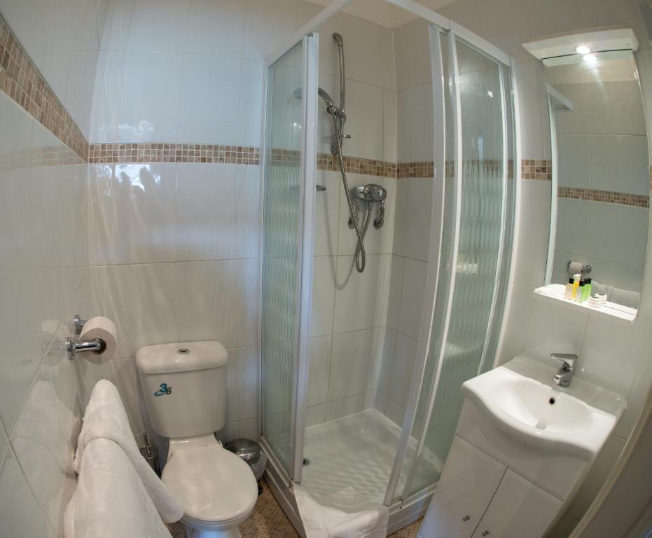 Standard King Room
