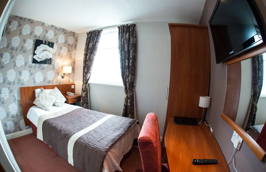 Thomas James Hotel-1